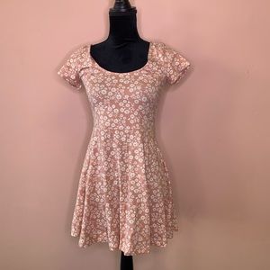SOLD‼️ Forever 21 Flower BabyDoll Dress Sz M